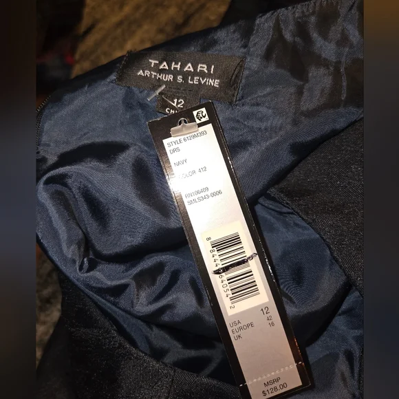 Tahari Arthur S Levine NWT Elegant Black Sleeveless Dress Pleated Skirt - Picture 8 of 10